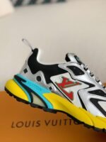 Louis Vuitton Runner Tatic Sneakers - Image 6