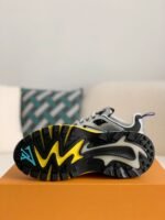 Louis Vuitton Runner Tatic Sneakers - Image 9
