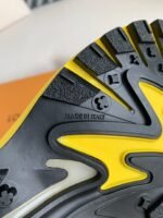 Louis Vuitton Runner Tatic Sneakers - Image 17