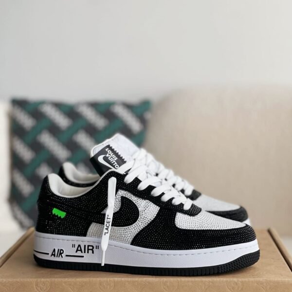 LOUIS VUITTON x NIKE AIR FORCE 1 SNEAKER