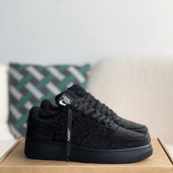 LOUIS VUITTON x NIKE AIR FORCE 1 SNEAKER