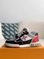 LOUIS VUITTON TRAINER Sneakers - Image 2