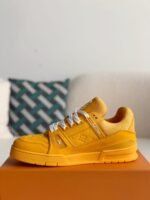LOUIS VUITTON TRAINER Sneakers - Image 2
