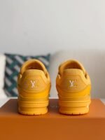 LOUIS VUITTON TRAINER Sneakers - Image 3