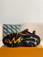 Louis Vuitton Runner Tatic Sneakers - Image 5