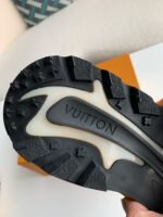 Louis Vuitton Runner Tatic Sneakers - Image 16
