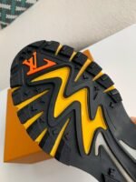 Louis Vuitton Runner Tatic Sneakers - Image 17