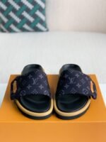 LOUIS VUITTON SLIPPERS - Image 3