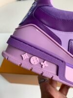 LOUIS VUITTON RUNNER TATIC sneakers - Image 13