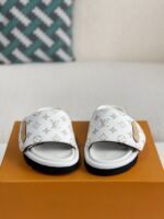 LOUIS VUITTON SLIPPERS - Image 3