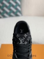 LOUIS VUITTON TRAINER - Image 7