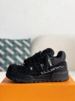 LOUIS VUITTON TRAINER Sneakers - Image 4