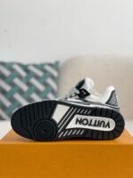 Louis Vuitton Trainers Sneakers - Image 7