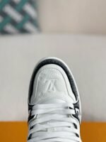 Louis Vuitton Trainers Sneakers - Image 9
