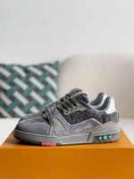 LOUIS VUITTON SNEAKERS - Image 2