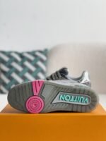 LOUIS VUITTON SNEAKERS - Image 5