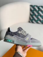 LOUIS VUITTON SNEAKERS - Image 6