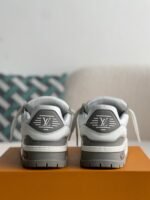 LOUIS VUITTON TRAINER MAXI SNEAKERS - Image 3