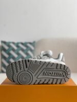 LOUIS VUITTON TRAINER MAXI SNEAKERS - Image 5