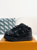 LOUIS VUITTON TRAINER MAXI SNEAKERS - Image 2