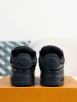 LOUIS VUITTON TRAINER MAXI SNEAKERS - Image 3