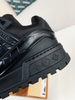 LOUIS VUITTON TRAINER MAXI SNEAKERS - Image 16