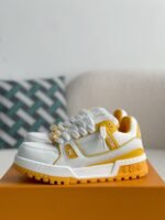 LOUIS VUITTON TRAINER MAXI SNEAKERS - Image 2