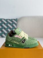 LOUIS VUITTON SNEAKER