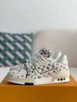 LOUIS VUITTON SNEAKER - Image 2