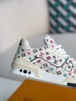LOUIS VUITTON SNEAKER - Image 7