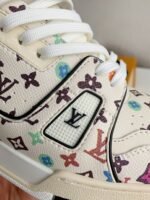 LOUIS VUITTON SNEAKER - Image 11