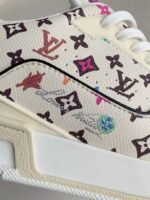 LOUIS VUITTON SNEAKER - Image 12