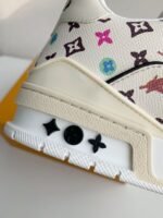 LOUIS VUITTON SNEAKER - Image 13