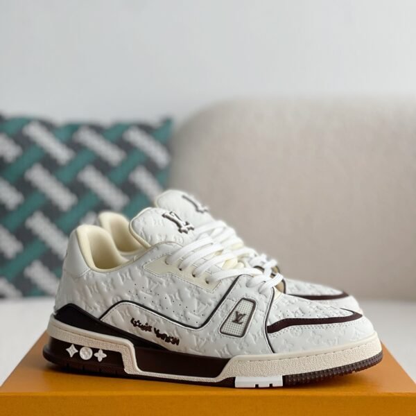 LOUIS VUITTON SNEAKER