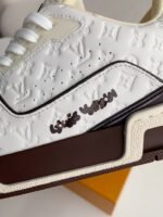 LOUIS VUITTON SNEAKER - Image 16