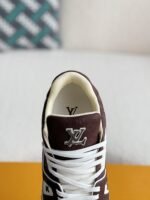 LOUIS VUITTON SNEAKER - Image 8
