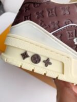 LOUIS VUITTON SNEAKER - Image 15