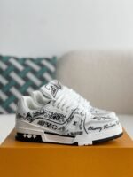 LOUIS VUITTON SNEAKER