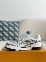 LOUIS VUITTON SNEAKER - Image 4
