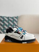 LOUIS VUITTON SNEAKER