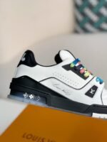 LOUIS VUITTON SNEAKER - Image 7