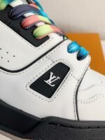 LOUIS VUITTON SNEAKER - Image 11