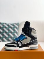 LOUIS VUITTON TRAINER SNEAKERS - Image 4