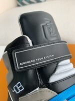 LOUIS VUITTON TRAINER SNEAKERS - Image 10