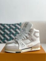 LOUIS VUITTON TRAINER SNEAKERS - Image 2