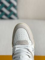 LOUIS VUITTON TRAINER SNEAKERS - Image 10