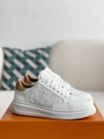 LOUIS VUITTON SNEAKER