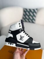 LOUIS VUITTON TRAINER SNEAKERS - Image 6