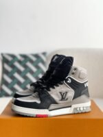 LOUIS VUITTON TRAINER SNEAKERS - Image 2