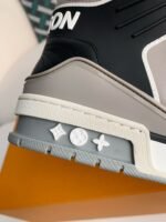 LOUIS VUITTON TRAINER SNEAKERS - Image 15